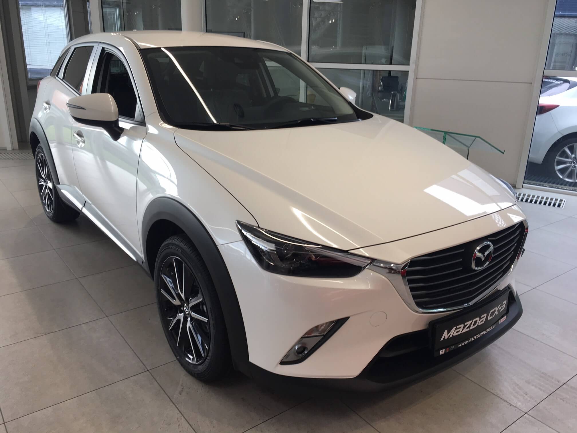 Mazda CX-3 Revolution 2.0G 120k MAN6 akce palivo na rok zdarma