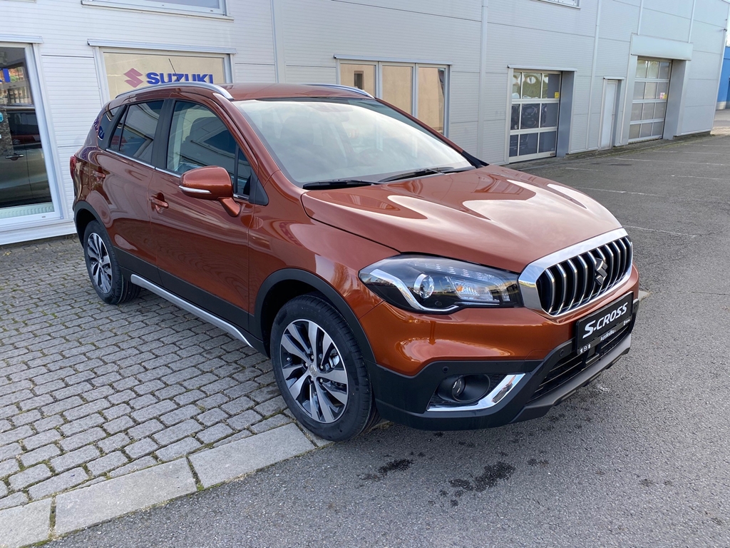 S-Cross 1,4 Boosterjet Elegance HYBRID