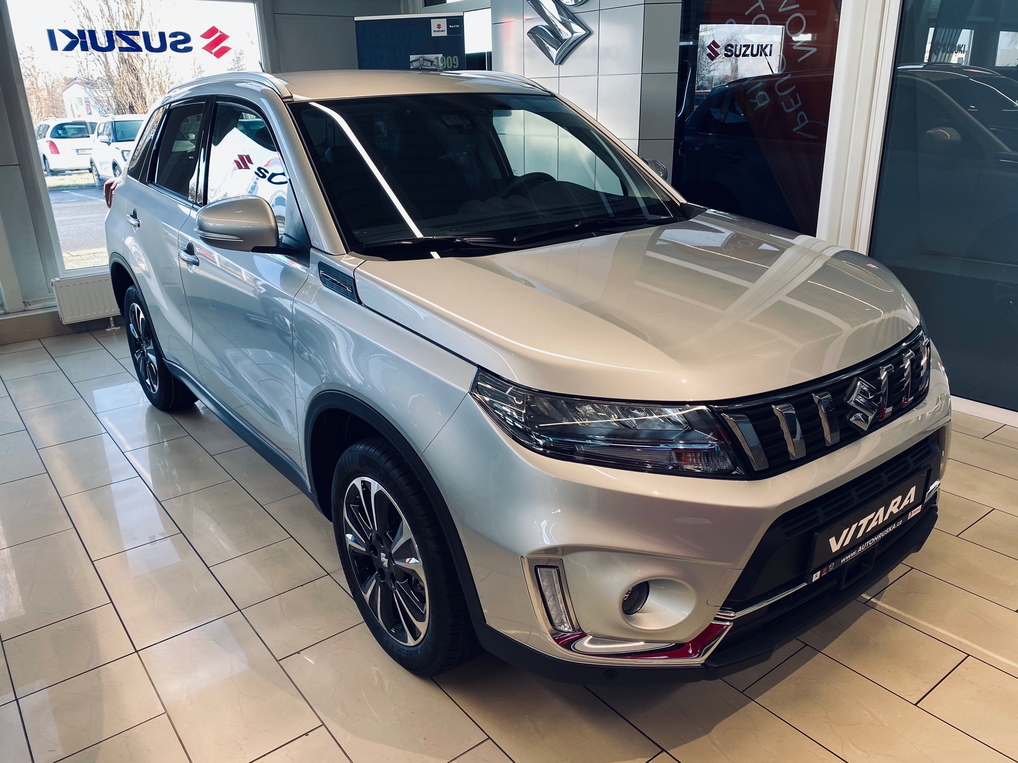 VITARA 1,4 Boosterjet Elegance Hybrid