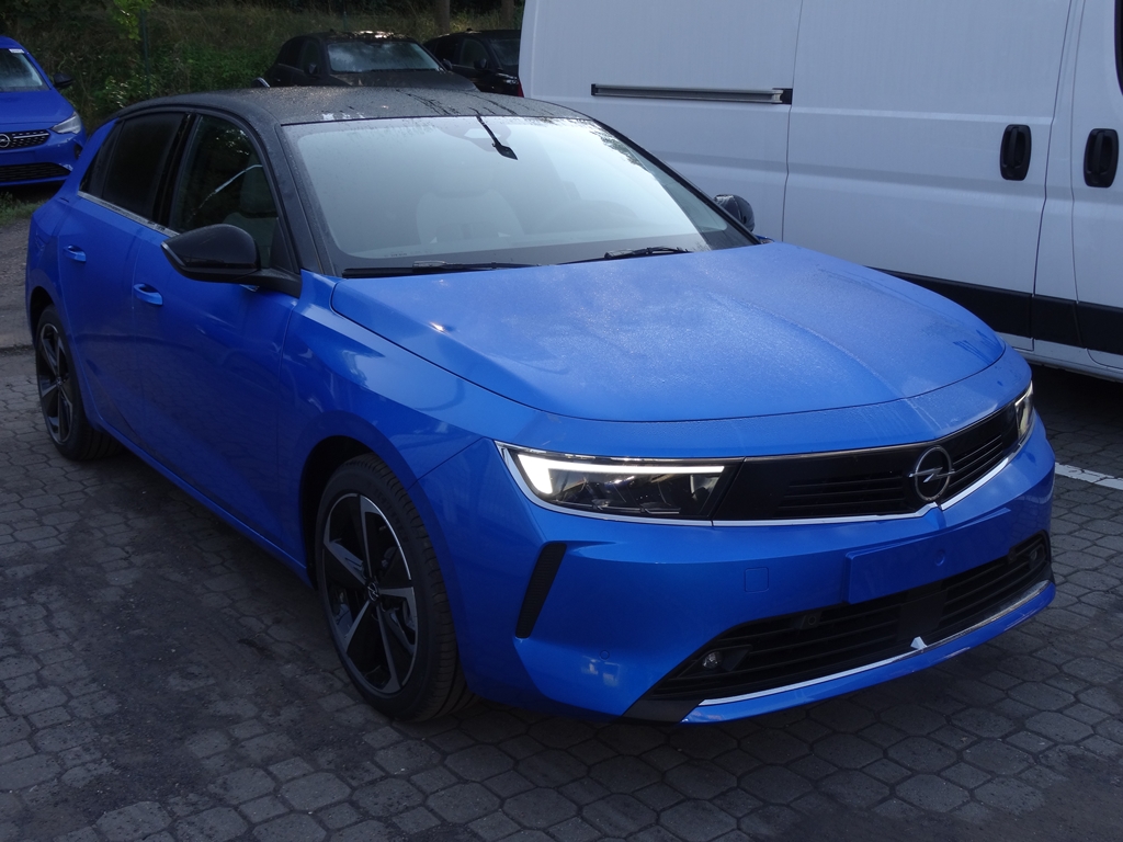 Astra Elegance 1.2 PureTech 130k EAT8